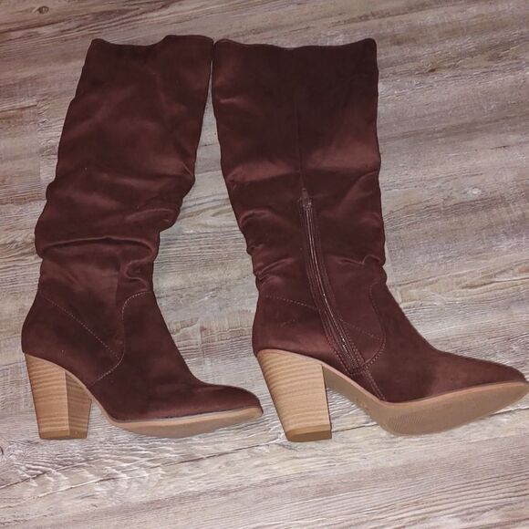 Brown Suede   Knee High Heeled boots  Sz 9 NWOT - Picture 5 of 7